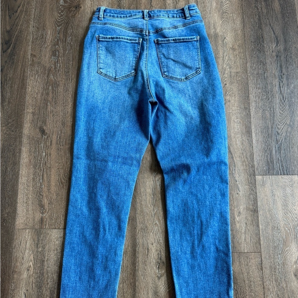 Wax Jeans. Women’s size 7/28. Great stretch! Very cute jeans. - Picture 6 of 7